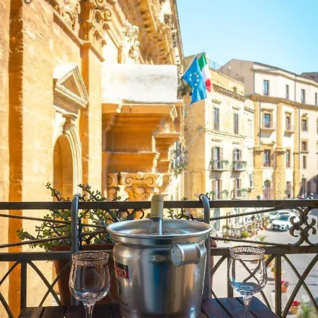 Bed & Breakfast Le Terrazze Di Pirandello 2*
